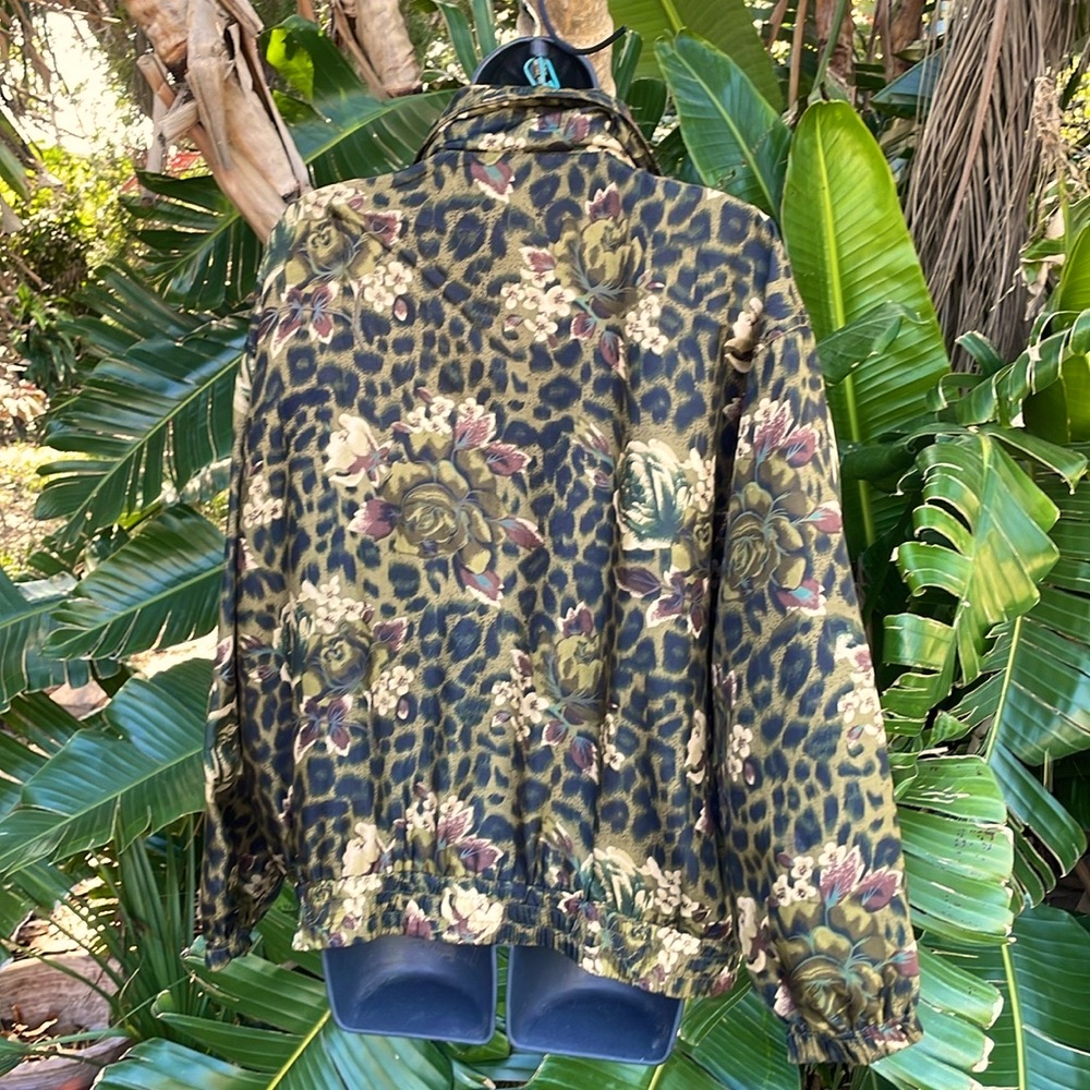 Vintage funnel neck leopard print 80s silk bomber oversize jacket